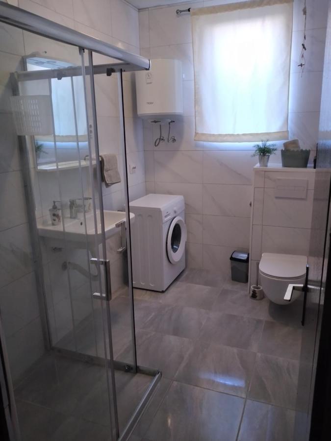Ferienwohnung Pauli Kaštela Exterior foto